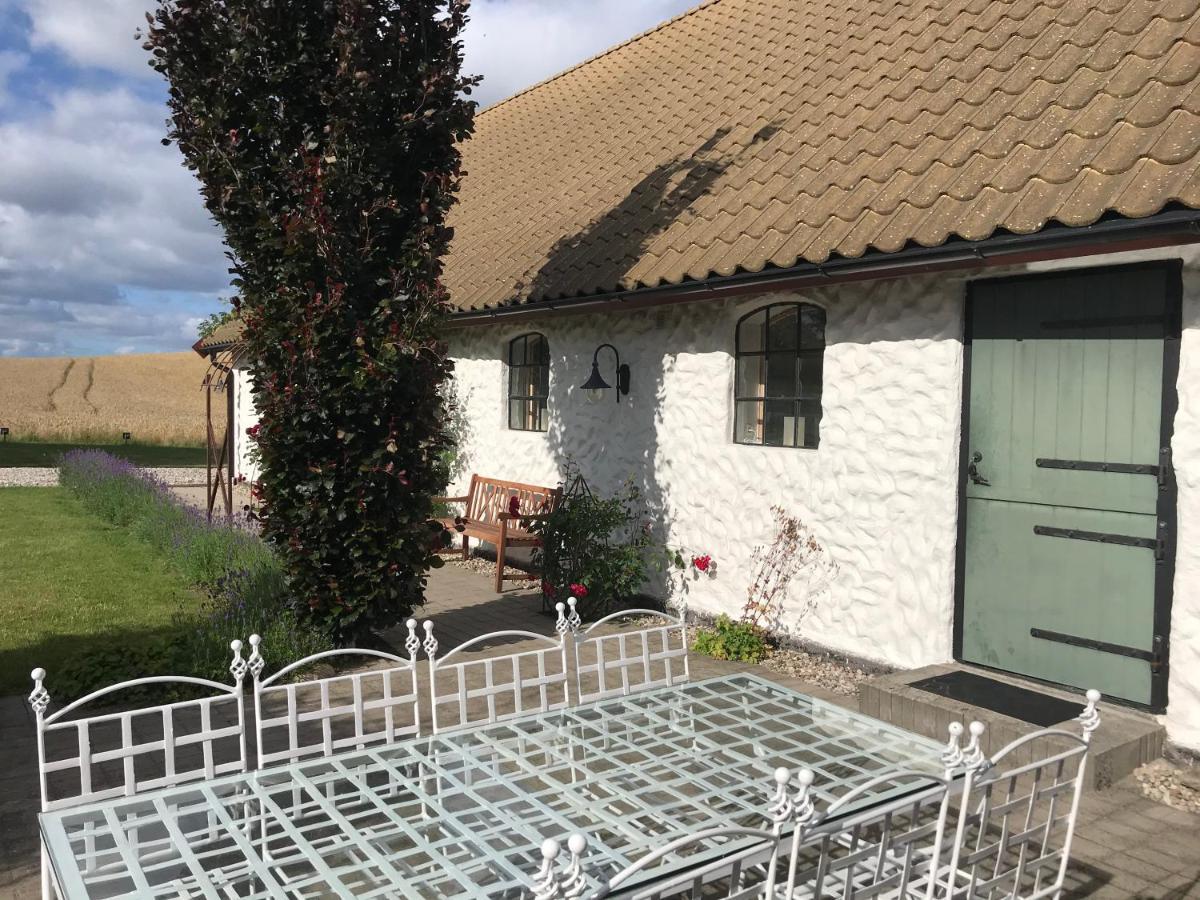 Stallet Pa Skarby Ystad Exterior photo
